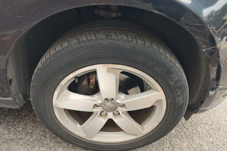 Used Audi Q5 2015 40 TFSI Comfort Model
