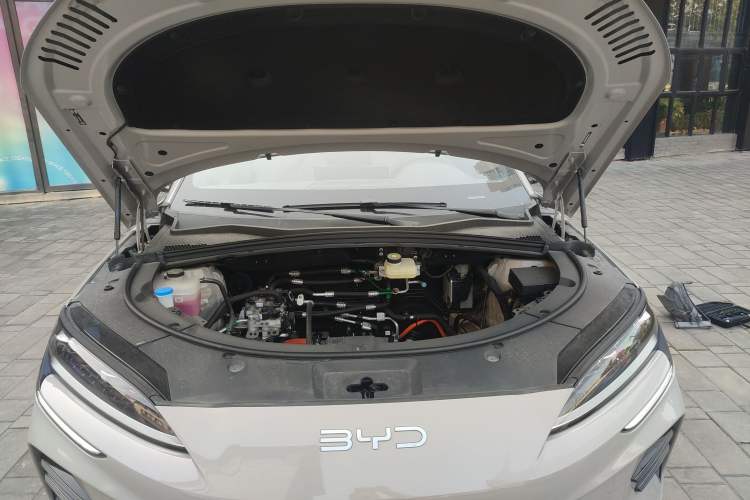 Used BYD Song PLUS New Energy 2025 EV Intelligent Driving Version 520km Premium Model
