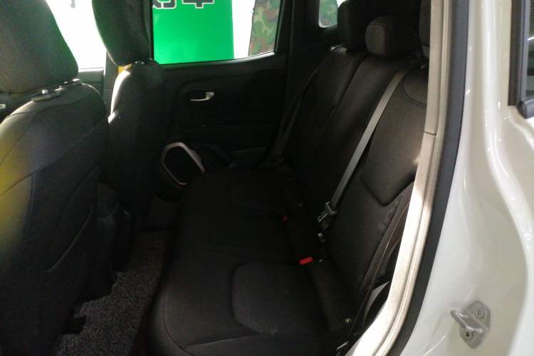 Used  Renegade 2017 180T Automatic Jingneng Edition
