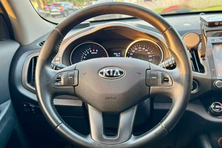 Used Kia Sportage R 2015 2.0L Automatic Two-Wheel Drive GLS
