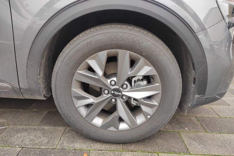 Used Kia Sportage (Chinese Domestic Model) 2025 2.0T Two-Wheel Drive Prestige Smart Edition
