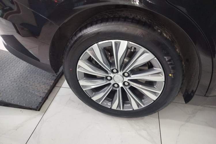 Used Hongqi E-QM5 2024 500km Range Edition