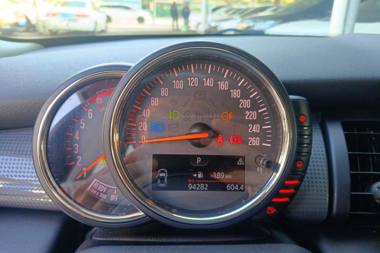 Used  MINI 2015 1.5T COOPER Fun Five-Door Edition
