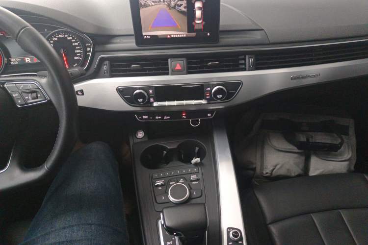 Used Audi A4L 2018 30th Anniversary Edition 45 TFSI quattro Individual Sport Edition
