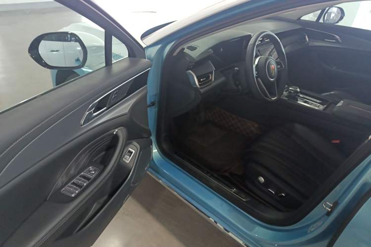 Used Hongqi H5 2024 1.5T HEV Smart Connect Flagship Edition
