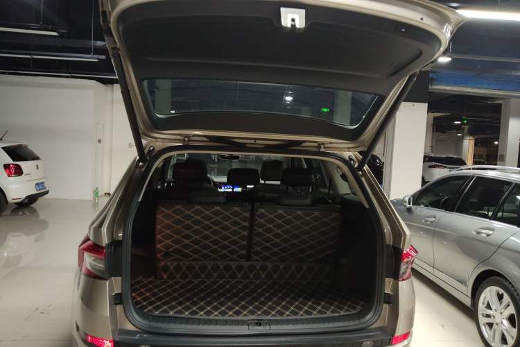 Used Skoda Kodiaq 2018 Restyled TSI330 7-Seater Two-Wheel Drive Luxury Enjoyment Edition