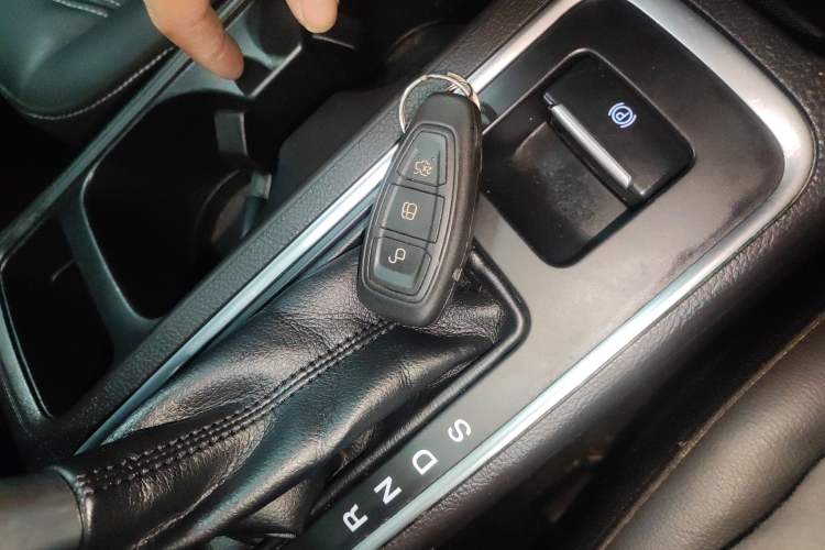 Used Ford Kuga 2017 EcoBoost 245 Four-Wheel Drive Platinum Edition
