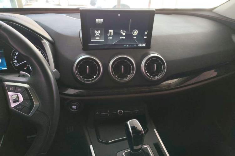 Used Wey VV5 2019 Upgraded Model 2.0T Two-Wheel Drive Ultra-Luxury Version China V Standard