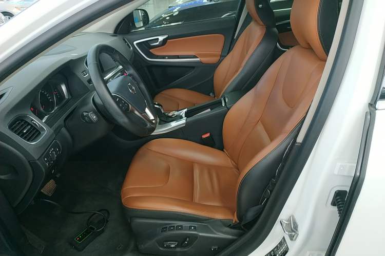 Used Volvo S60 2019 S60L Facelift T5 Intelligent Advanced Edition