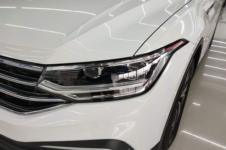 Used Volkswagen Tiguan L 2023 300TSI Automatic Two-Wheel Drive Smart Edition