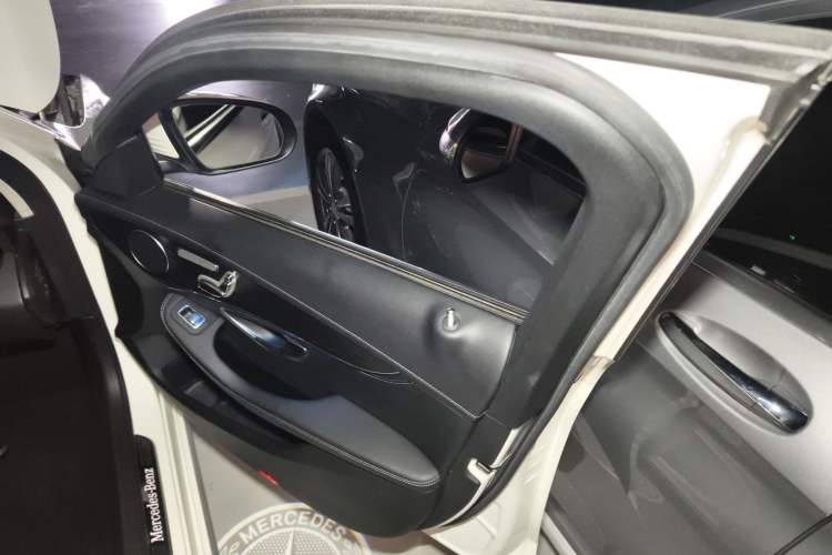 Used Mercedes-Benz C-Class 2015 Revised C 200 L Sport Edition
