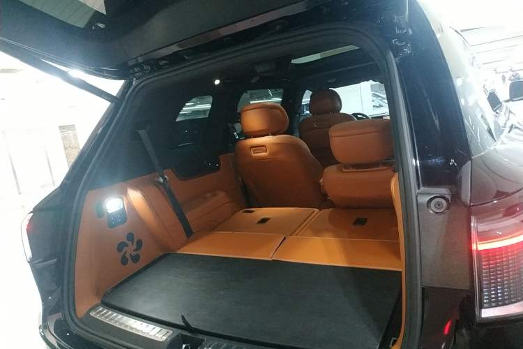 Used Hima AITO M9 2024 Range-Extended Ultra Version 42 kWh 6-Seater Model