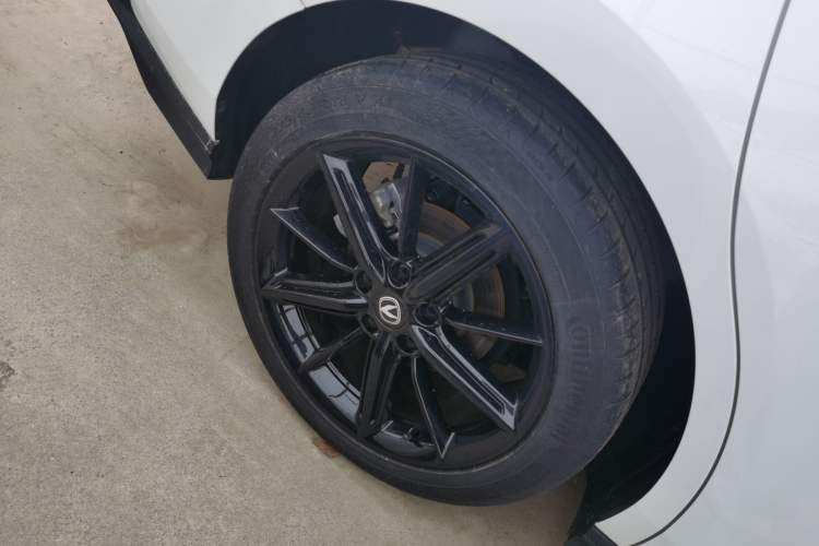 Used Changan UNI-V 2022 1.5T Prestige Version
