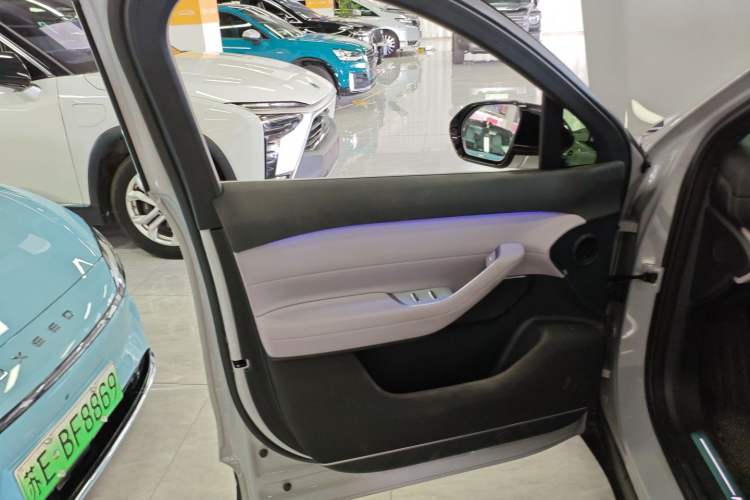 Used Nio EC6 2024 75 kWh
