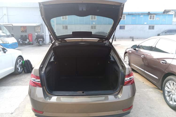 Used Skoda Superb 2016 TSI280 DSG Advanced Edition
