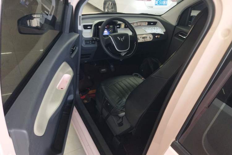 Used Wuling Hongguang MINIEV 2022 Macaron Premium Model – Lithium Iron Phosphate
