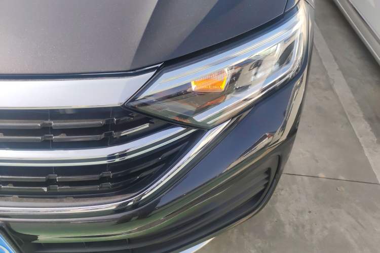 Used Volkswagen Sagitar 2023 300TSI DSG Flyover Edition
