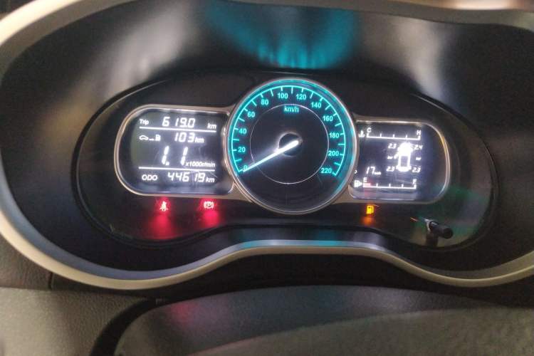 Used SWM X3 2021 1.5L Manual Comfort Version 7 Seats
