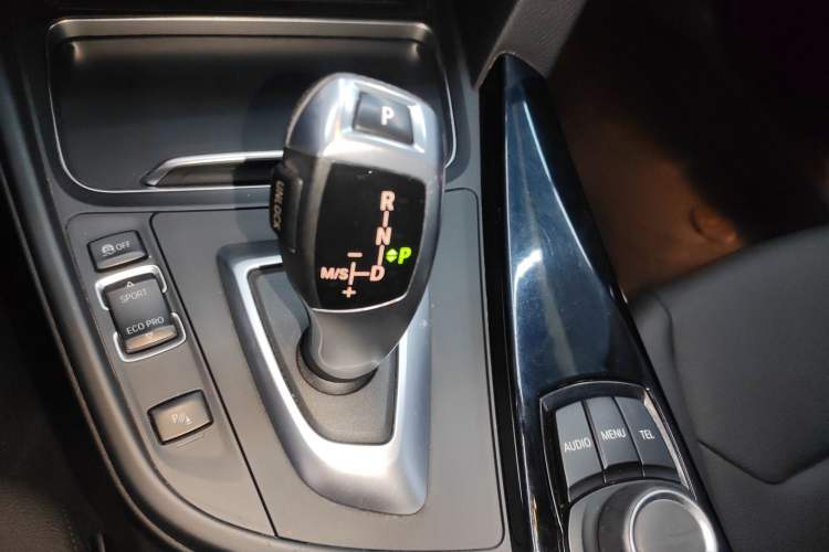 Used BMW 3 Series 2017 320Li Fashion Model
