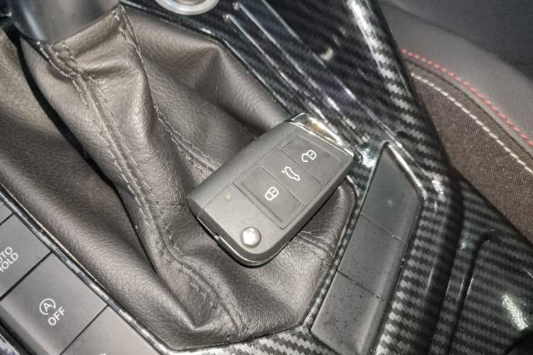 Used Volkswagen Tayron 2020 330TSI Two-Wheel Drive Luxury Smart Connectivity Version
