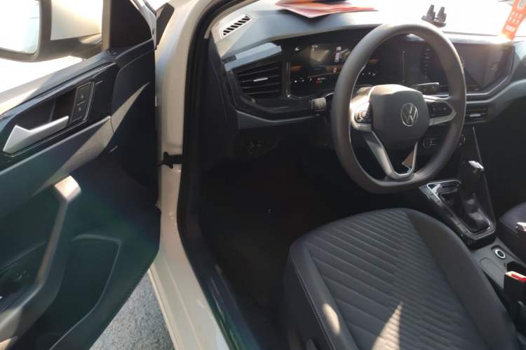 Used Volkswagen Lavida 2023 New Rui 1.5L Automatic New Yi Edition