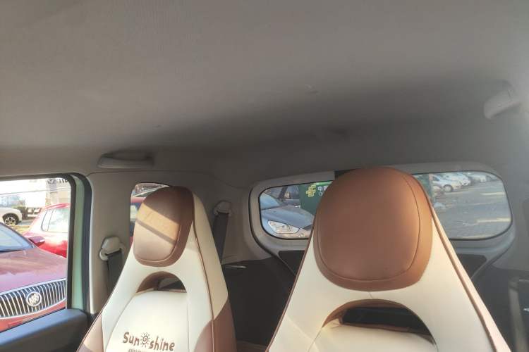 Used Wuling Hongguang MINIEV 2021 Macaron Premium Model – Lithium Iron Phosphate
