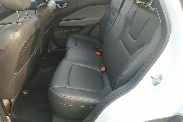 Used Wuling Alvez 2022 1.5L CVT Comfort Edition