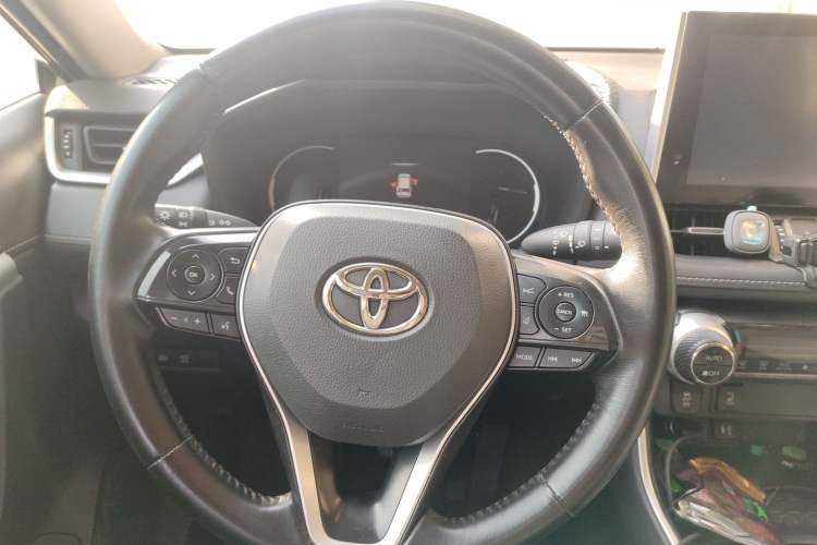 Used Toyota RAV4 2021 2.0L CVT Two-Wheel Drive Fashion PLUS Edition