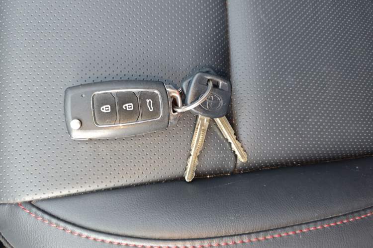 Used Toyota YARiS L 2020 X-Trail X 1.5L CVT Luxury Edition