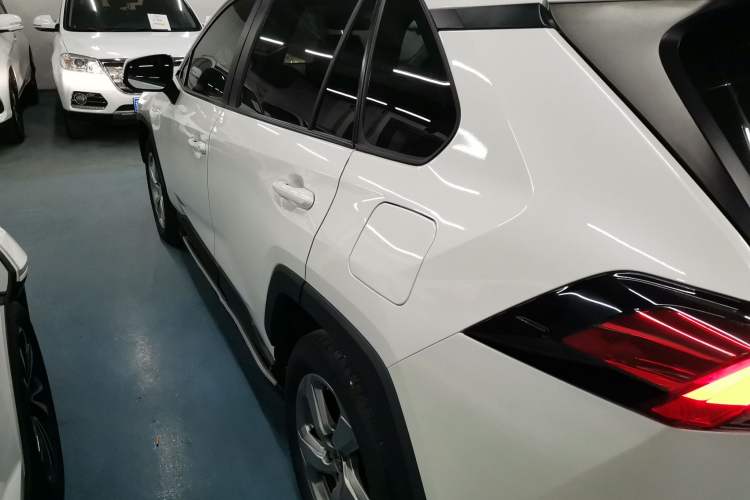 Used Toyota RAV4 2020 2.0L CVT Two-Wheel Drive Fashion Edition
