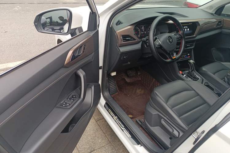 Used Volkswagen Tharu 2021 280TSI Two-Wheel Drive Comfort Edition
