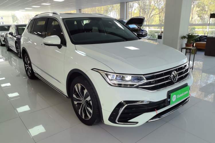 Used Volkswagen Tiguan L 2024 Outstanding Model 330TSI Automatic Two-Wheel Drive R-Line Dragon Glory Edition
