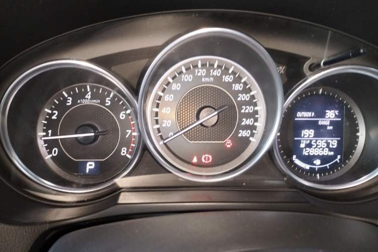 Used Mazda Atenza 2015 2.5L Blue Sky Sport Edition
