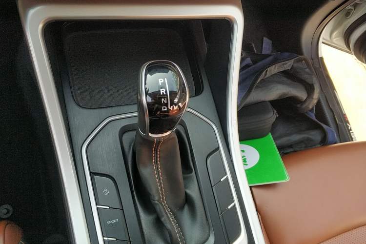 Used Geely Auto Vision X6 2020 1.4T CVT Luxury Edition