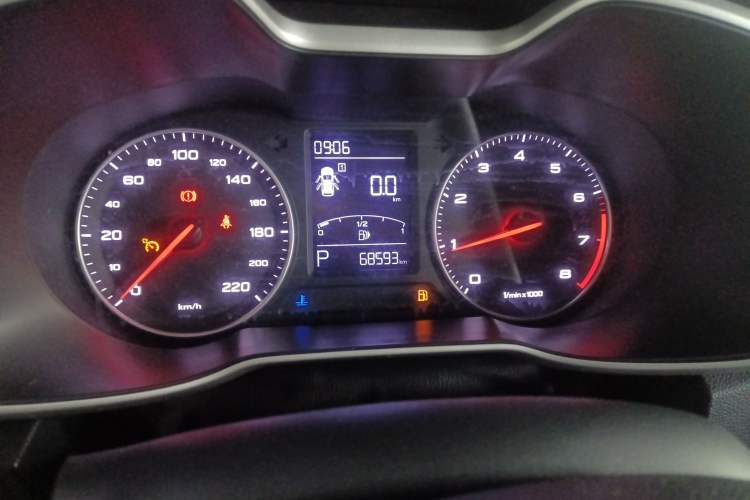 Used MG ZS 2018 1.5L Automatic Luxury Edition China V Standard
