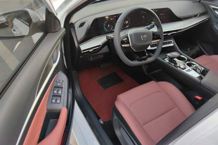 Used Changan Eado 2025 PLUS 1.4T Dual-Clutch High-Energy Version