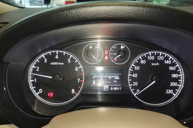 Used Nissan Tiida 2014 1.6L CVT Comfort Model
