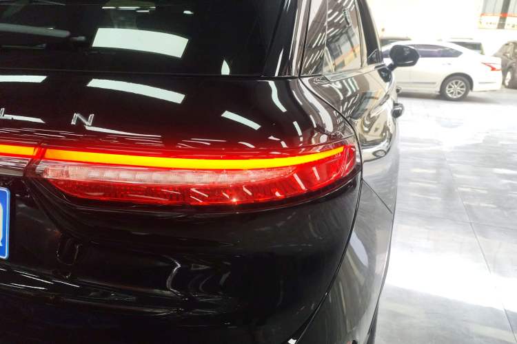 Used Lincoln Corsair 2021 2.0T Two-Wheel-Drive Luxury Edition