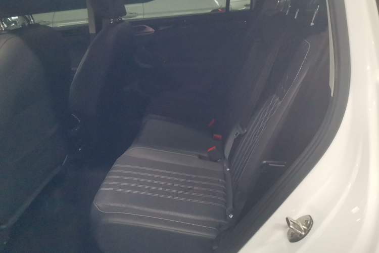 Used Volkswagen Tiguan L 2023 330TSI Automatic Two-Wheel Drive Comfort Edition
