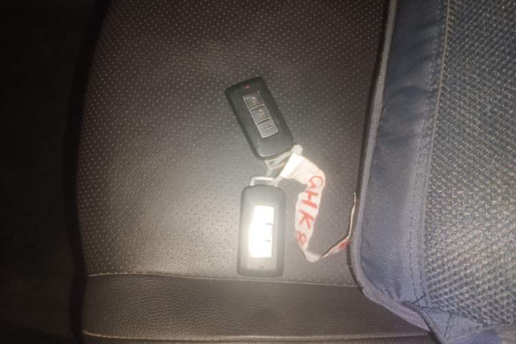 Used Mitsubishi Outlander 2016 2.4L 4x4 Elite Edition 5 Seats
