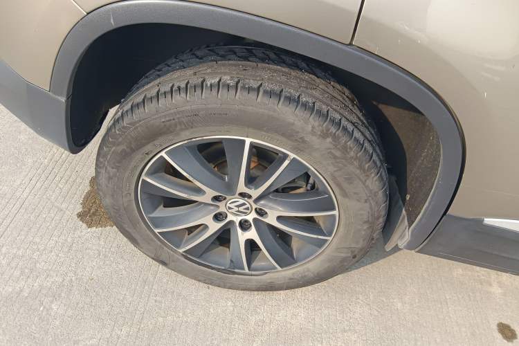 Used Volkswagen Tiguan 2015 1.8TSI Automatic Two-Wheel Drive Luxury Model
