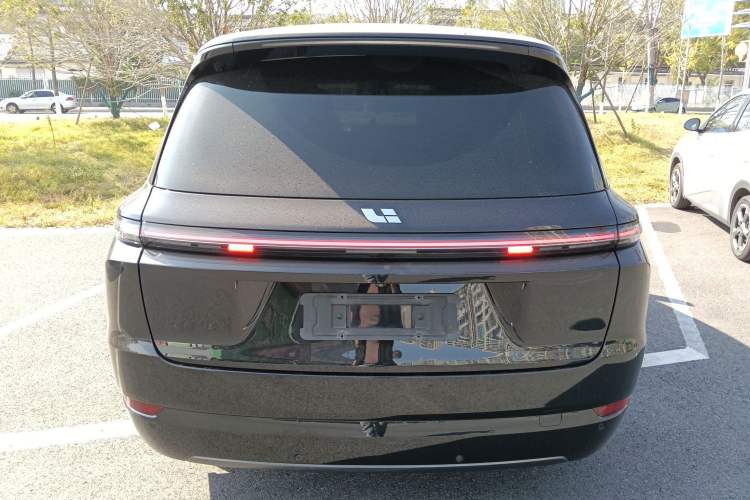 Used Li Auto L9 2022 Max model
