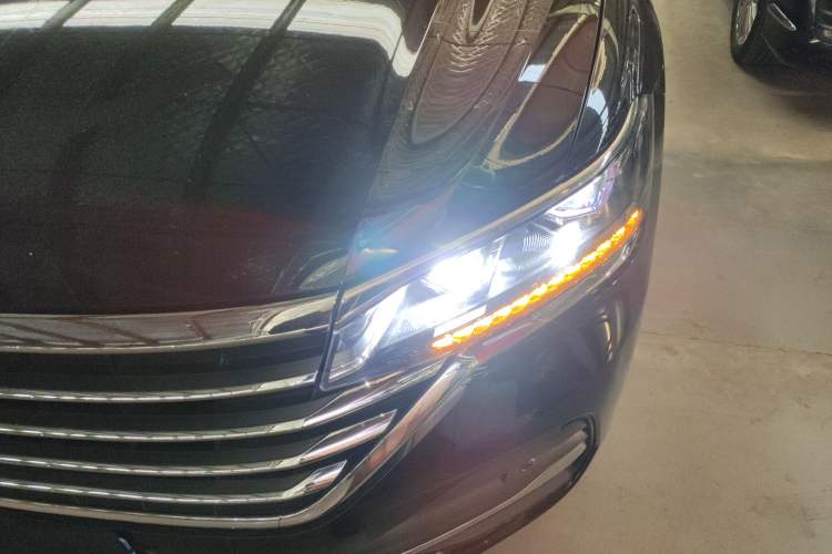 Used Volkswagen Viloran 2024 380TSI Luxury Edition
