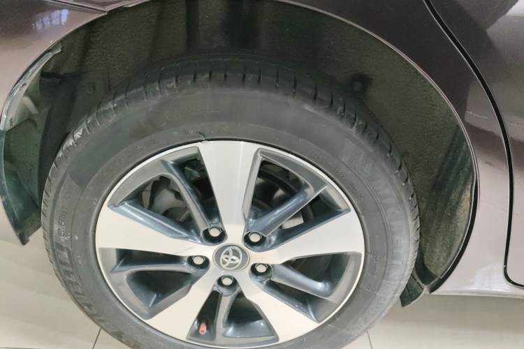 Used Toyota Levin 2016 Dual-Engine 1.8H GS-L E-CVT Leading Edition