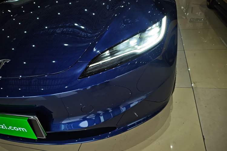 Used Tesla Model 3 2023 Rear-Wheel-Drive Version
