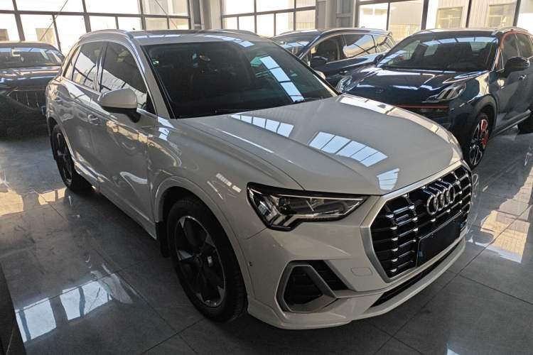 Used Audi Q3 2022 35 TFSI Fashion Dynamic Model