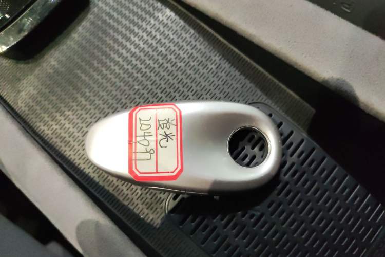 Used VOYAH PASSION 2024 PHEV Four-Wheel Drive Ultra-Long Range Flagship Model
