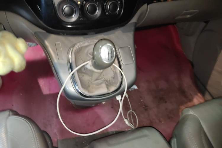 Used FORTHING Lingzhi 2016 M5 2.0L 7-seat Long-wheelbase Comfort Version