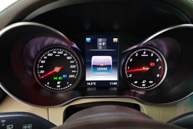 Used Mercedes-Benz GLC 2019 GLC 260 L 4MATIC Dynamic Model
