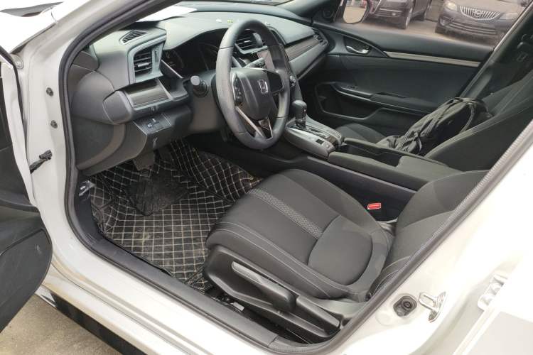 Used Honda Civic 2021 HATCHBACK 220TURBO CVT New Trendsetter